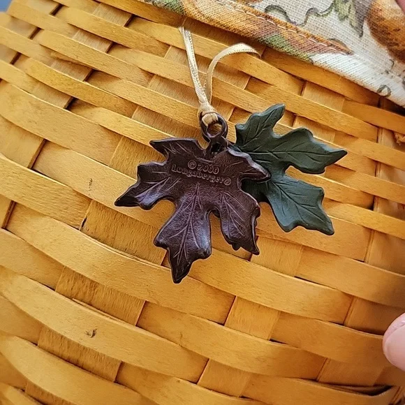 Longaberger 2001 Pumpkin Patch Basket - Picture 13 of 15